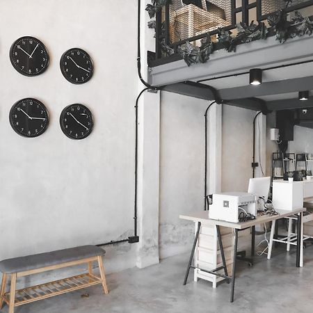 The Cube Hostel Khaosan Bangkok Exterior photo