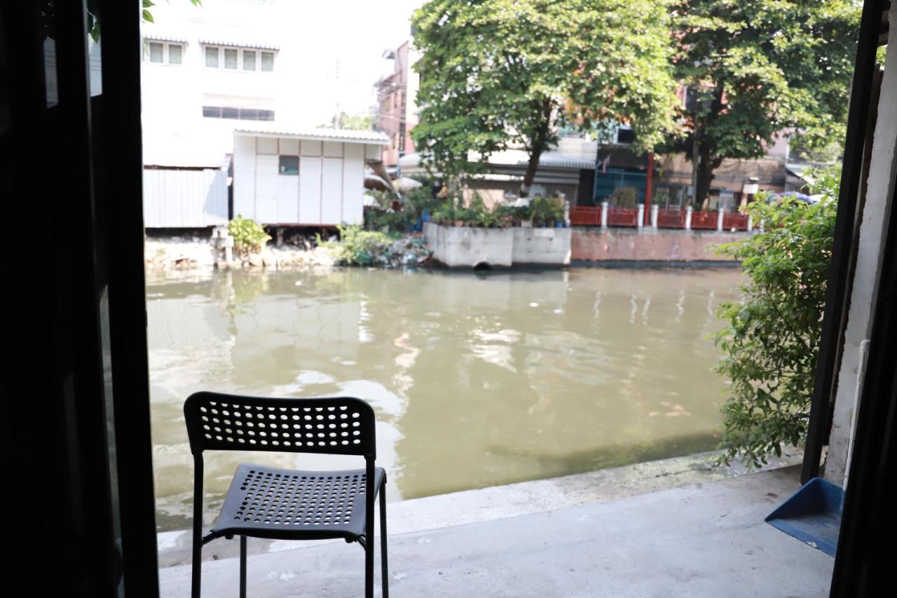 The Cube Hostel Khaosan Bangkok Exterior photo