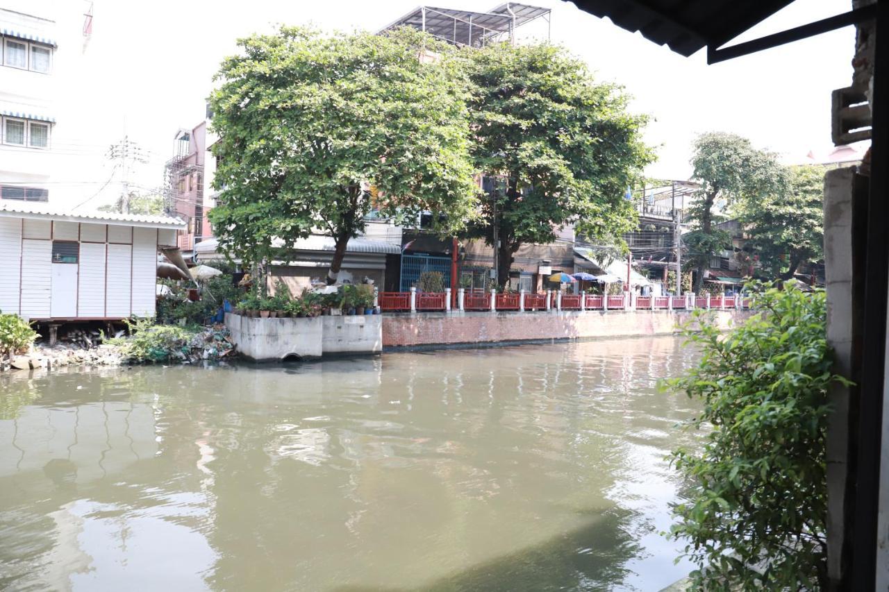 The Cube Hostel Khaosan Bangkok Exterior photo