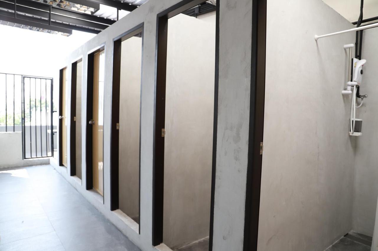 The Cube Hostel Khaosan Bangkok Exterior photo
